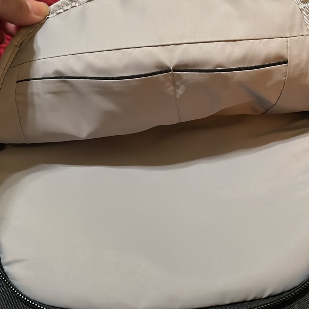 Travelon- RFID Anti theft travel bag - Picture 3 of 14